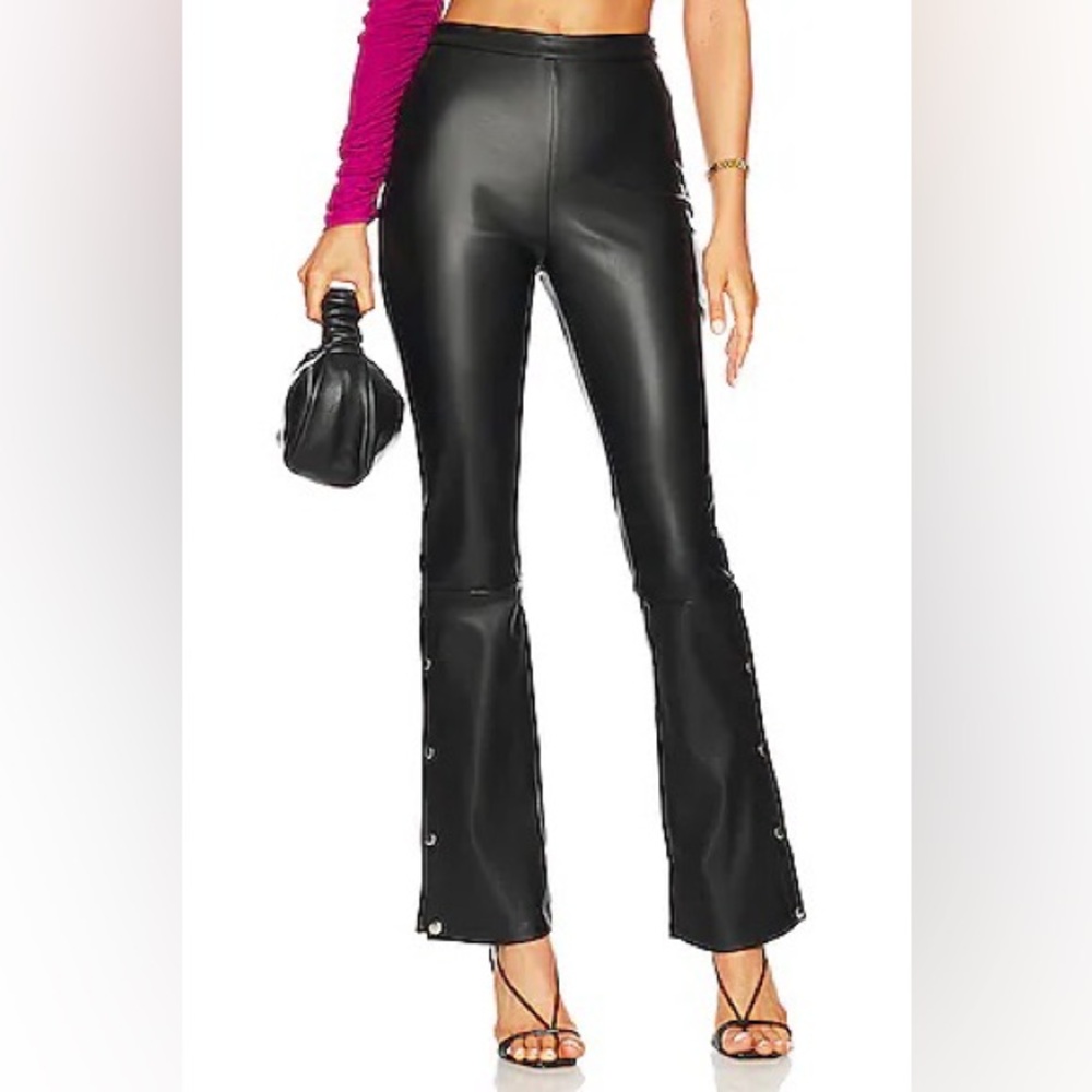 SUPERDOWN Paloma Buttoned Pant in Black size Small